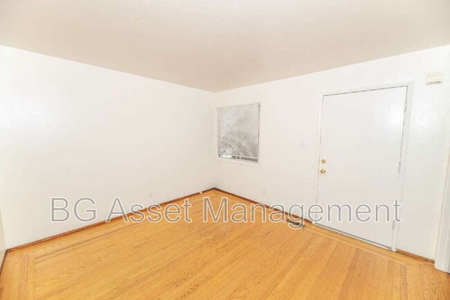 Photo - 3023 Yolo Ave Condo
