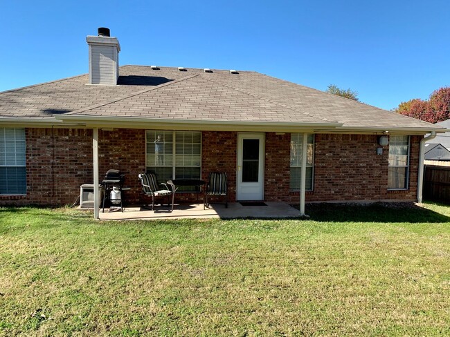 Now available in Hewitt, Midway ISD 3-bedr... - Now available in Hewitt, Midway ISD 3-bedr... Casa