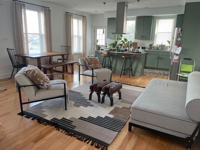 Photo - 1900 Poplar St Unit A