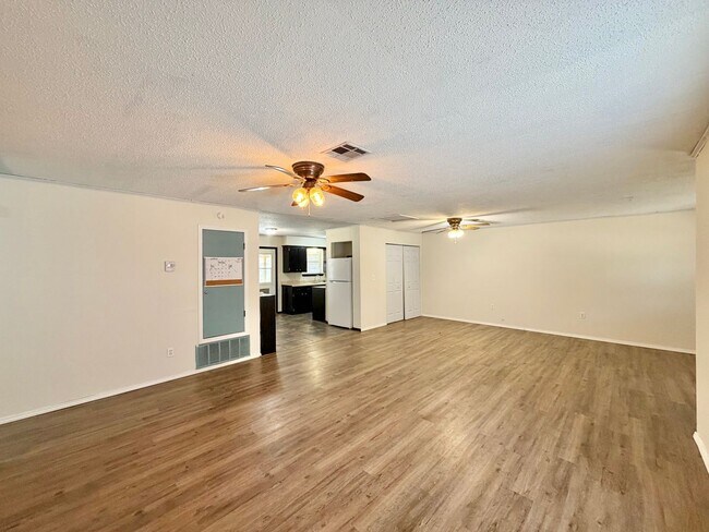 1204 2nd Pl