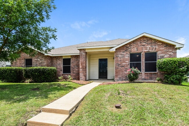 Photo - 2327 Graystone Dr