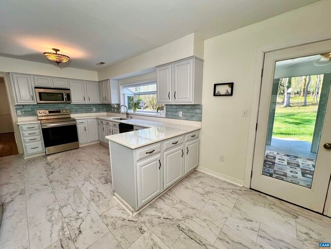 Photo - 1888 Franklin Dr