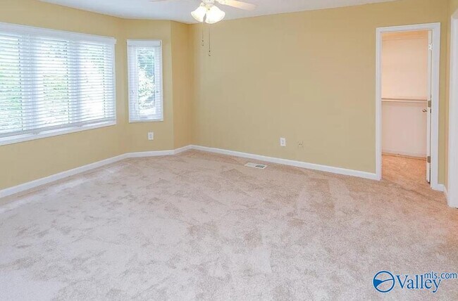 Photo - 207 Mountain Ridge Dr SE Unidad 4