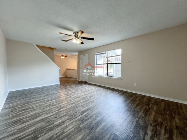 2-Bedroom Rental with 2 Full Bathrooms on ... - 2-Bedroom Rental with 2 Full Bathrooms on ... Unit Apt 24