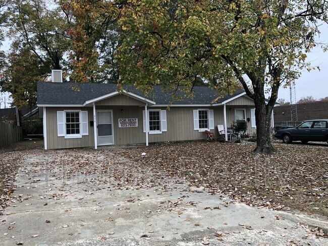 Building Photo - 404 Dowd St Rental