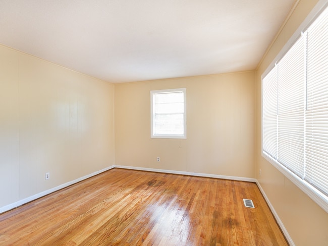 Photo - 1848 Gola Dr