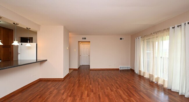 Photo - 675 Grove Terrace Unit 409