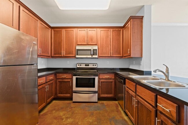 Photo - 910 W 25th St Unit 209