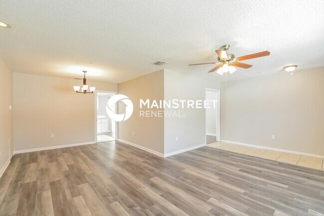 Photo - 4 Bedroom Pet-Friendly Home in ORLANDO, FL with Main Street Renewal