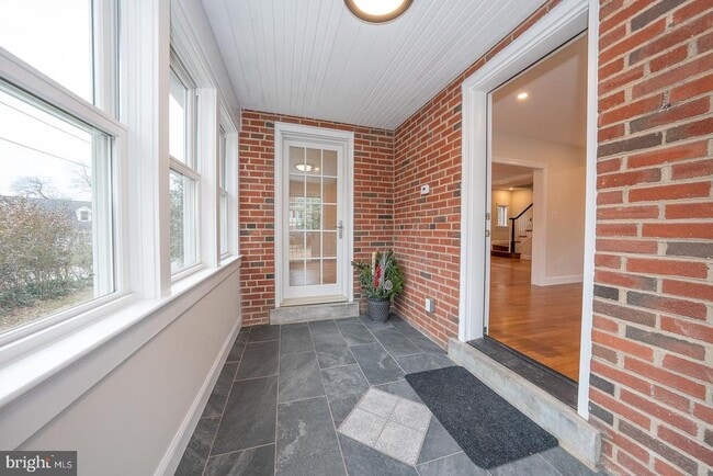 Photo - 28 Orchard Ln