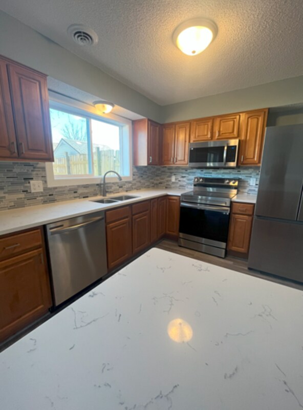 Photo - 139 Mindy Ln