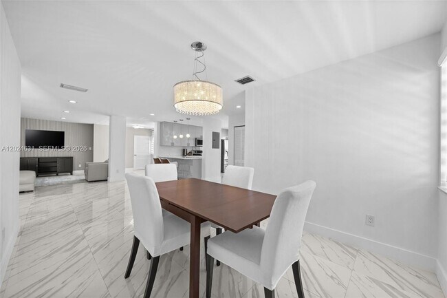 Photo - 3549 Magellan Cir Unidad 418