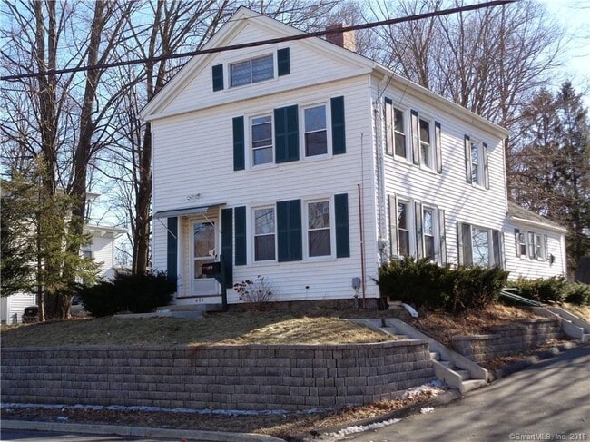 Photo - 454 Middle Tpke E