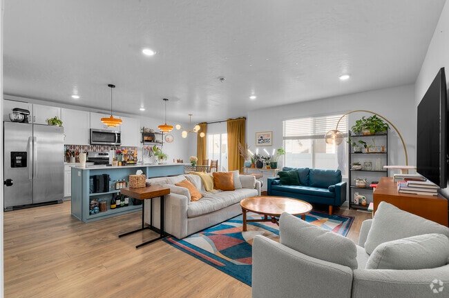 Building Photo - 678 W 1870 S Rental