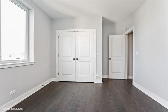 Photo - 3620 W Irving Park Rd Unit 2R