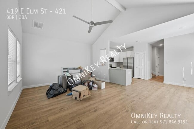 Photo - 419 E Elm St Unit 421
