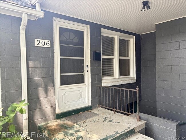 Photo - 206 Josephine Ave