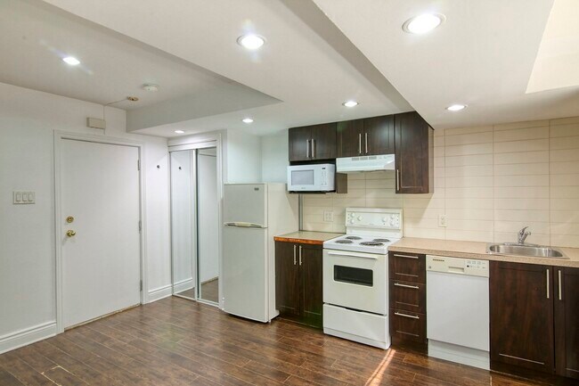 Photo - 6211 Av. Lennox Unit 0C15