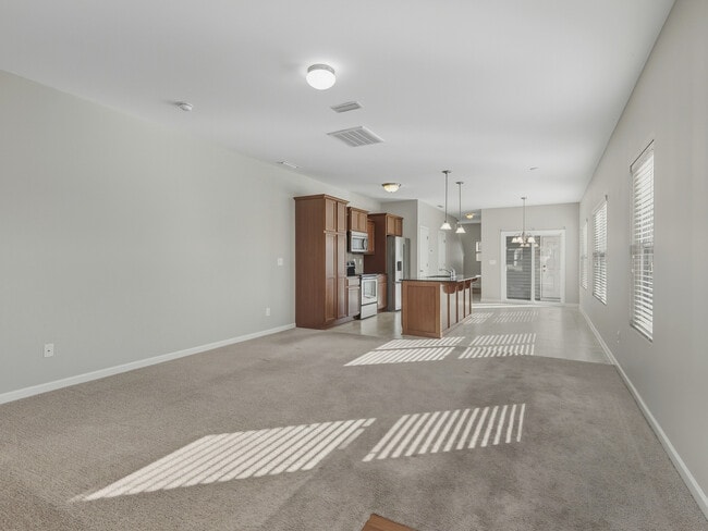 Photo - 608 Cahill Ln