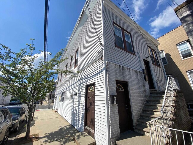 Photo - 468 Avenue A Unit 1