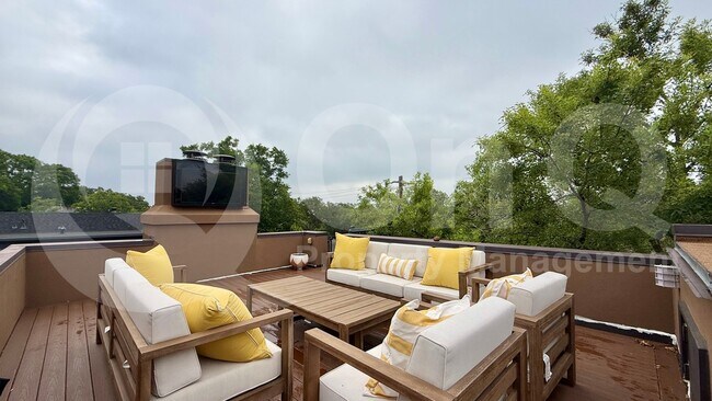 Photo - 2502 Kinney Rd