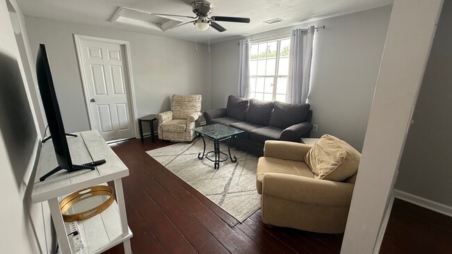 TV room with Samsung smart TV - 286 Ashley Ave Unit 286B Ashley Ave