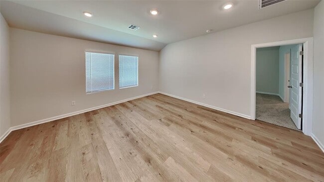 Photo - 8320 NW 61st St