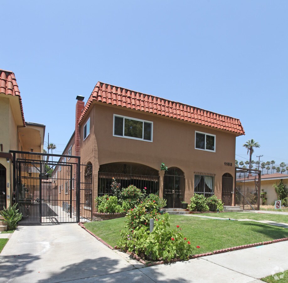 Photo - 1163 Winchester Ave