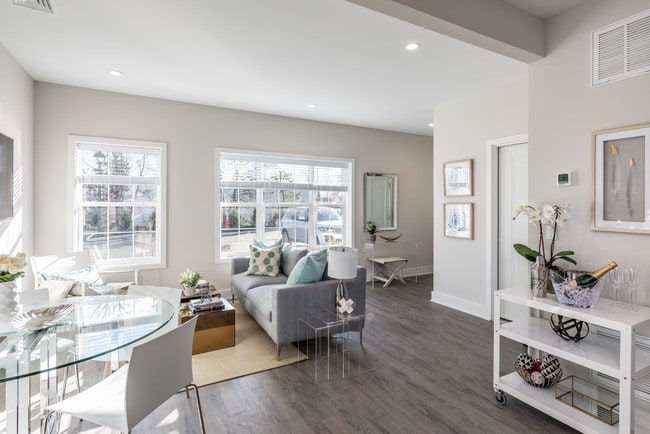 Photo - Fairfield At Kings Park