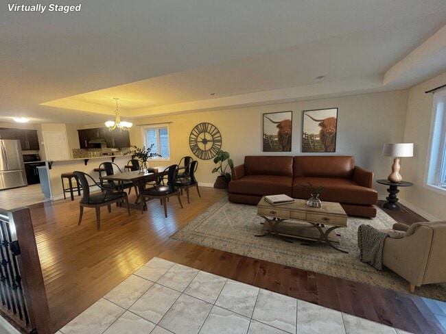 Photo - 448 Hadfield Crescent