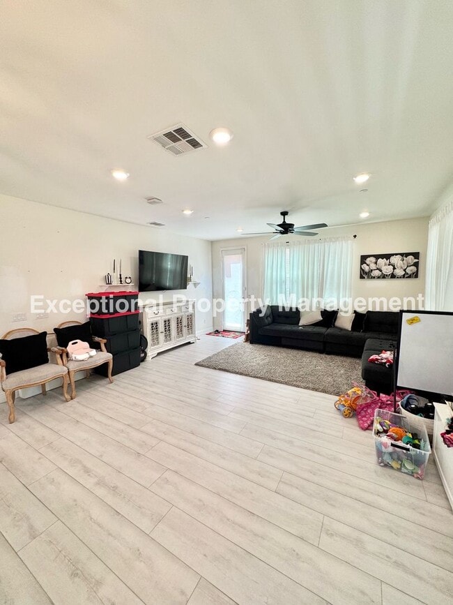 13941 Blossom Way