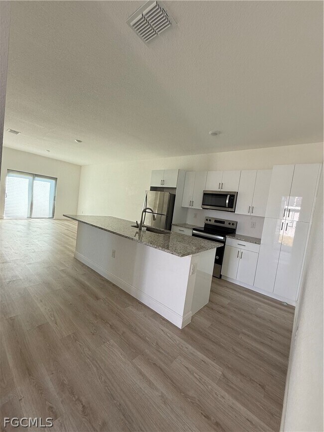 Photo - 1135 Harvest Ave