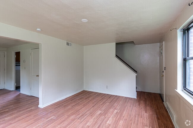 2BR, 1BA - Living Room