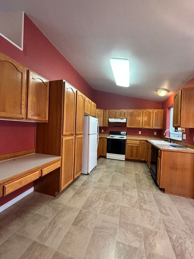 Photo - 3 Bed, 2 Bath Hamilton Home