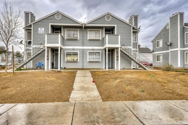Photo - Cozy 2-Bedroom Apartment with Open Layout