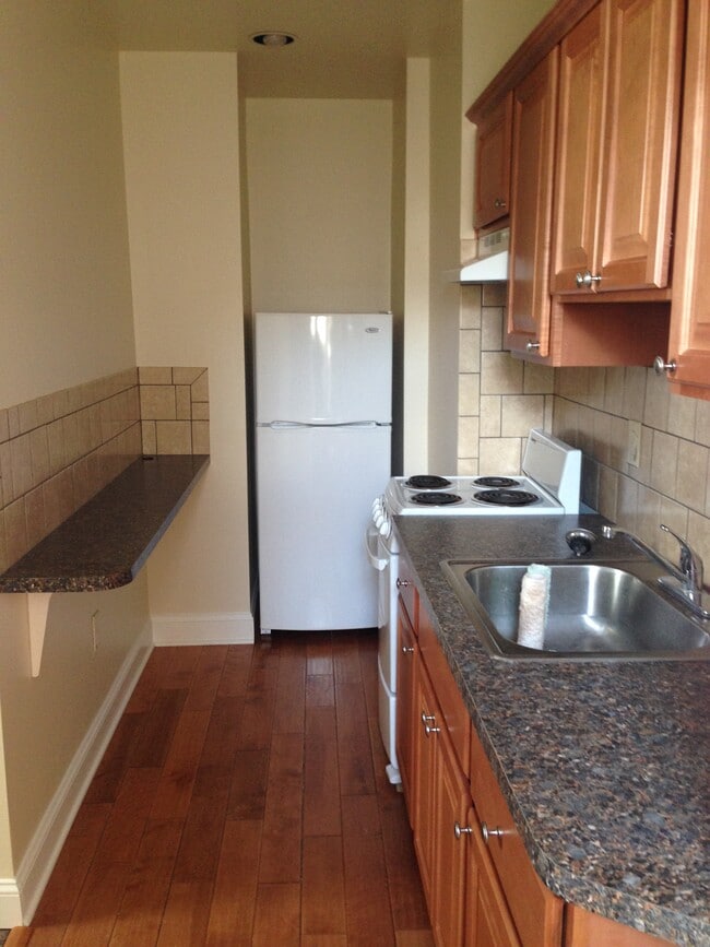 Photo - 266 Shelmire St Unit 7