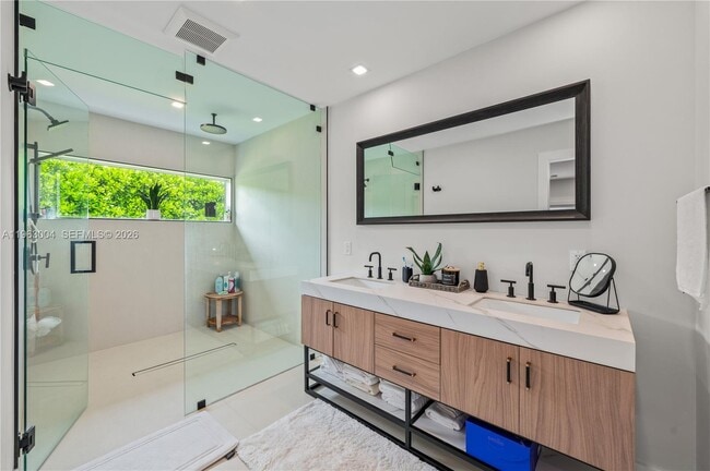 Photo - 8605 SW 162nd St