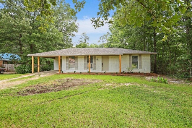 Building Photo - 642 Sweetgum St Rental