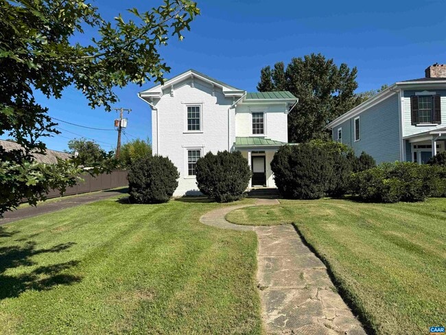 Photo - 510 N Main St
