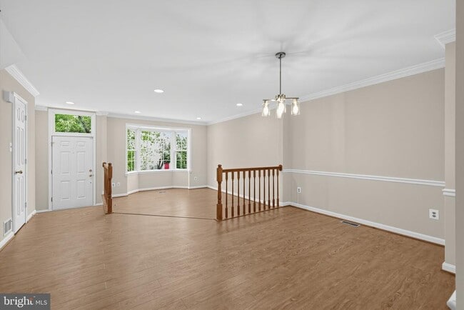 8893 Eagle Rock Ln