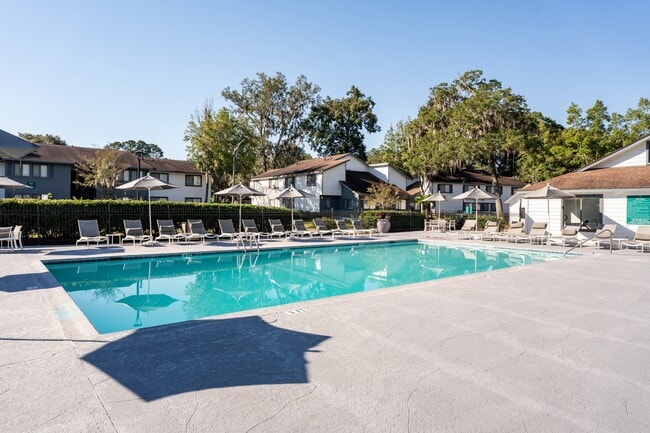 Building Photo - Verde Vue Apartments