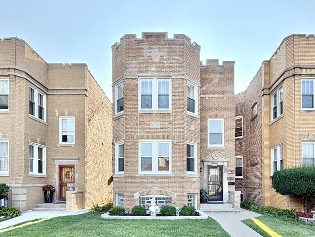 Building Photo - 3138 N Marmora Ave