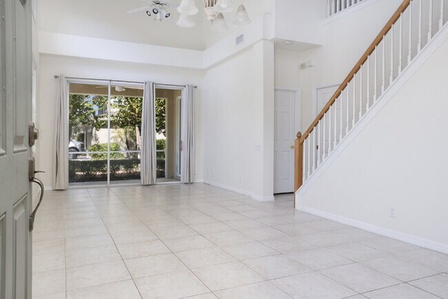 Photo - Pinellas Park, Gated Townhome Community 3/... Unidad Fackih: 6675