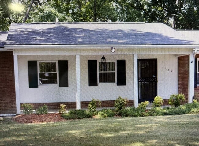 Building Photo - 3 Bedroom / 2 Bath Home for Rent – South Knoxville - perfect for students!