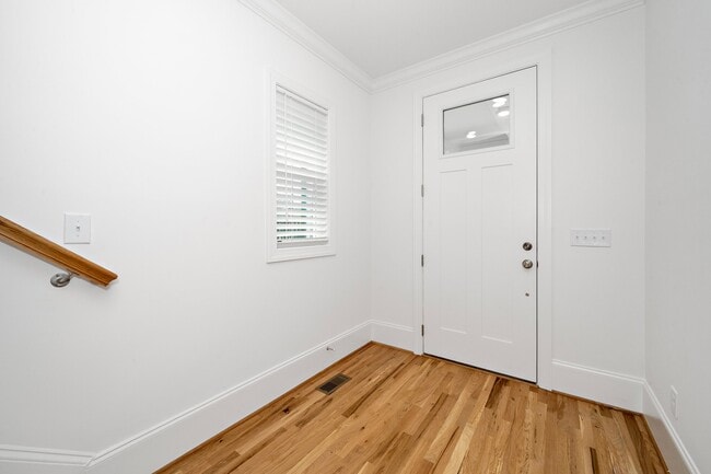 Photo - 1753 Crest Rd