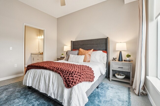 Lyra Apartments