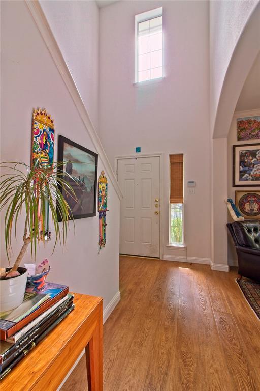 Photo - 130 Greenside Ln