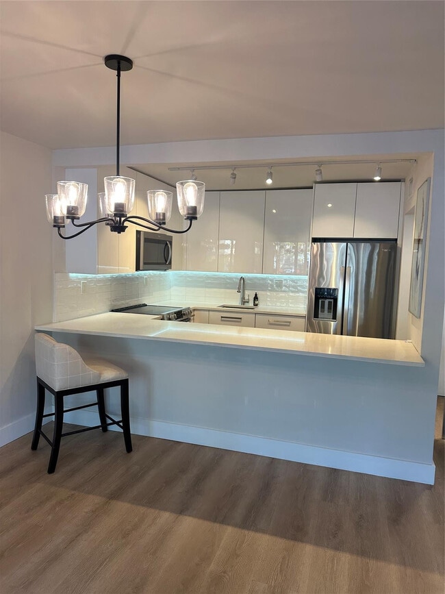 Building Photo - 3821 Environ Blvd Unit 110