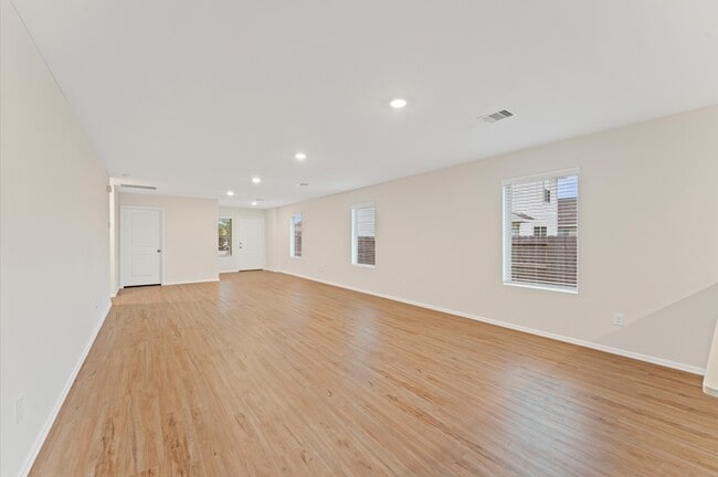 Photo - 347 Riverwood Village Ln