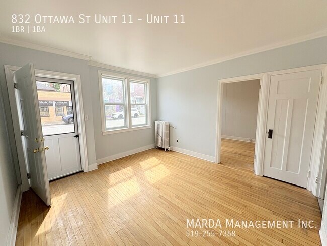 Photo - COZY 1 BED/1BATH UNIT RIGHT ON OTTAWA ST! + HYDRO Unit 11